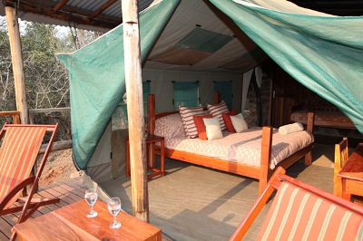Tent camp at Ants Hill - www.photo-safaris.com