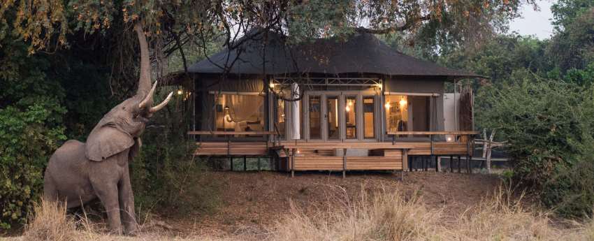Chikwenya Safari Lodge (Mana Pools National Park) Zimbabwe - www.africansafaris.travel