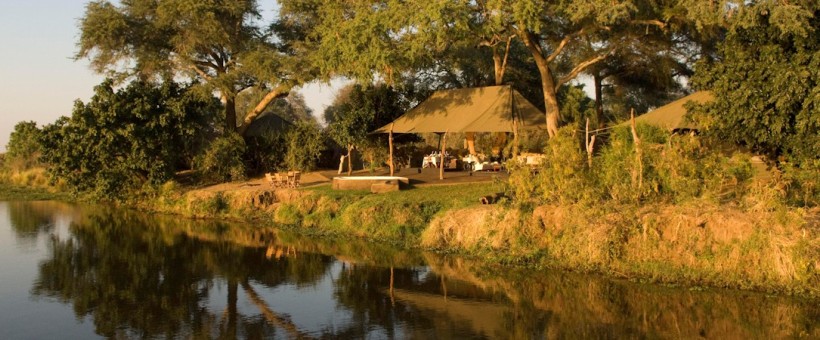 Chongwe River Camp, Zambia - www.photo-safaris.com