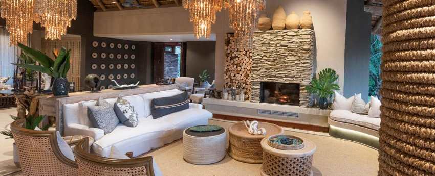 Dulini River Lodge Lounge - www.africansafaris.travel